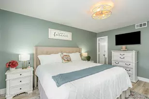 594 N Wickham Rd, Melbourne, FL 32935 - Photo 17