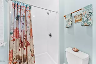 256 Mcclain Dr, Melbourne, FL 32904 - Photo 17