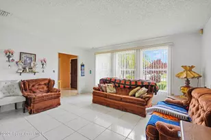 607 Dundee Cir, West Melbourne, FL 32904 - Photo 11