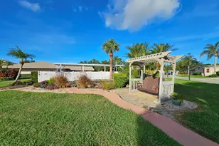 135 Blue Jay Ln, Merritt Island, FL 32953 - Photo 17