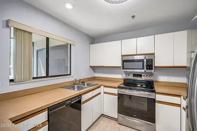 7815 Maplewood Drive #701, Melbourne, FL 32904 - Photo 7