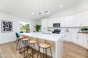 1085 Tahiti Ave SE, Palm Bay, FL 32909 - Photo 11