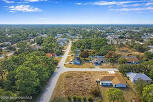 1085 Tahiti Ave SE, Palm Bay, FL 32909 - Photo 1