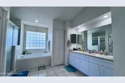 615 Sheridan Woods Drive, Melbourne, FL 32904 - Photo 15