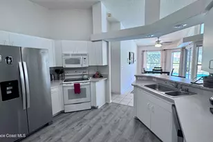 615 Sheridan Woods Dr, Melbourne, FL 32904 - Photo 5