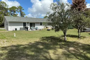 872 Autumn St SE, Palm Bay, FL 32909 - Photo 3