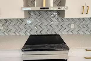 259 Benchor Rd NW, Melbourne, FL 32907 - Photo 9