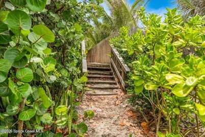 300 Oak Street, Melbourne Beach, FL 32951 - Photo 45