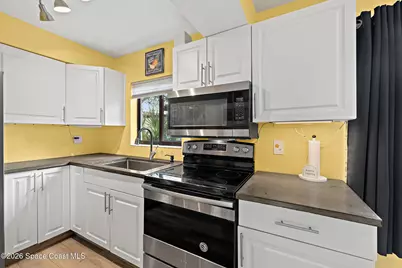 8713 Bay Court, Cape Canaveral, FL 32920 - Photo 7