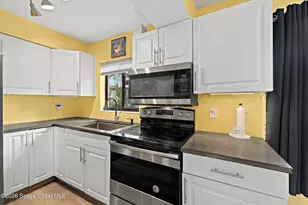 8713 Bay Ct, Cape Canaveral, FL 32920 - Photo 7