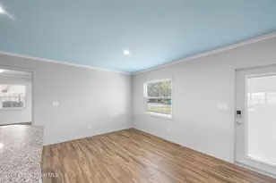 308 Patrick Cir, Melbourne, FL 32901 - Photo 11