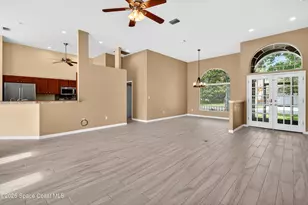 306 Lake Victoria Cir, Melbourne, FL 32940 - Photo 13