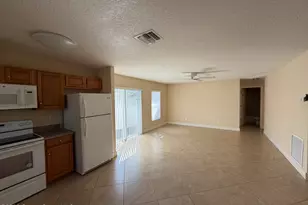 1904 Fletcher St, Melbourne, FL 32901 - Photo 3