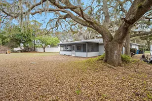 395 Hawthorne Ln NE, Palm Bay, FL 32907 - Photo 11