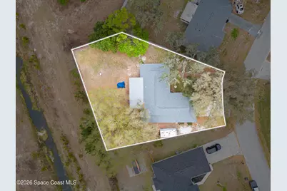 395 Hawthorne Lane NE, Palm Bay, FL 32907 - Photo 3