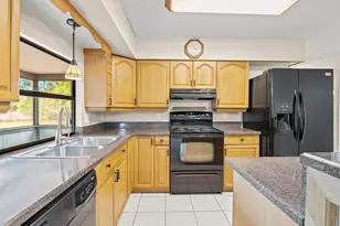 395 Hawthorne Ln NE, Palm Bay, FL 32907 - Photo 13