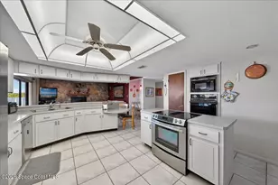 2530 Sykes Creek Dr, Merritt Island, FL 32953 - Photo 11