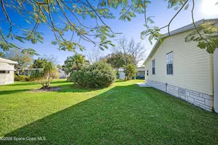 910 Sequoia St, Barefoot Bay, FL 32976 - Photo 31