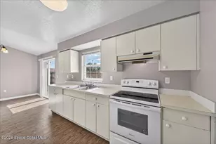 907 School St, Cocoa, FL 32922 - Photo 3