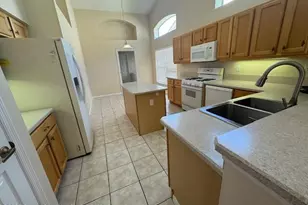 369 Renaissance Ave, Melbourne, FL 32940 - Photo 5