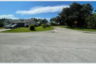 1096 Alpine Avenue NW, Palm Bay, FL 32907 - Photo 11
