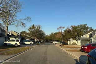 12054 Cobblewood Ln N, Jacksonville, FL 32225 - Photo 5