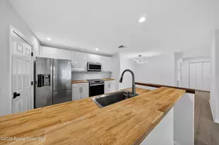 1812 E Sanderling Ln, Fort Pierce, FL 34982 - Photo 9