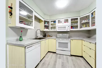 854 Angle Street NE, Palm Bay, FL 32905 - Photo 11