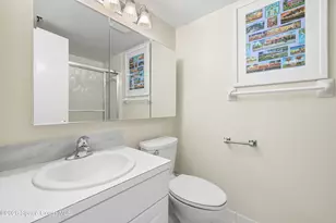 319 N Grove Isle Cir, Vero Beach, FL 32962 - Photo 19