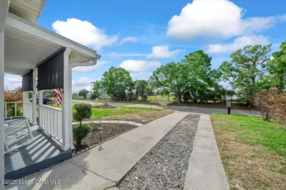 586 Lorraine Drive, Melbourne, FL 32935 - Photo 37