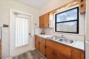 586 Lorraine Dr, Melbourne, FL 32935 - Photo 15