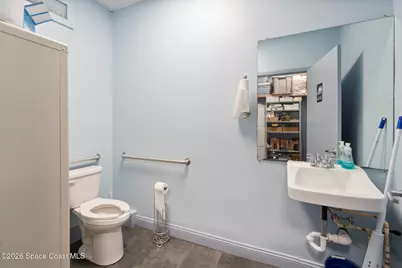 1010 E New Haven Avenue, Melbourne, FL 32901 - Photo 11