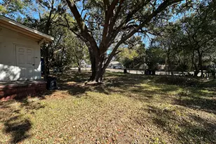 2003 E Durkee Dr, Jacksonville, FL 32208 - Photo 11