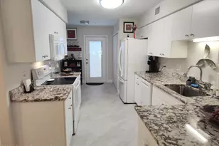 26650 Bonita Fairways Blvd, Bonita Springs, FL 34135 - Photo 9