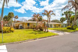 901 S Palm Ave, Indialantic, FL 32903 - Photo 1