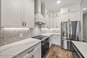 905 Miller Ln, Melbourne, FL 32934 - Photo 11