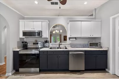 1576 Vista Lake Circle, Melbourne, FL 32904 - Photo 9