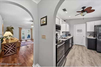 1576 Vista Lake Circle, Melbourne, FL 32904 - Photo 11