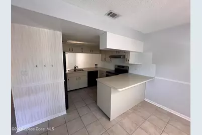 1011 Clearmont Street NE #204-4, Palm Bay, FL 32905 - Photo 3