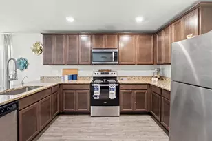 526 Hancock Street SW, Palm Bay, FL 32908 - Photo 5