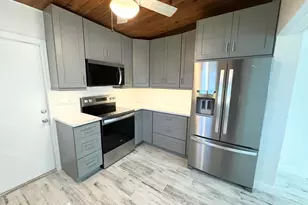 249 Palm Ln, Cocoa Beach, FL 32931 - Photo 7