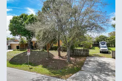 1110 Glendale Avenue NW, Palm Bay, FL 32907 - Photo 3