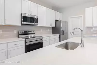 570 Town Road SW, Palm Bay, FL 32908 - Photo 9