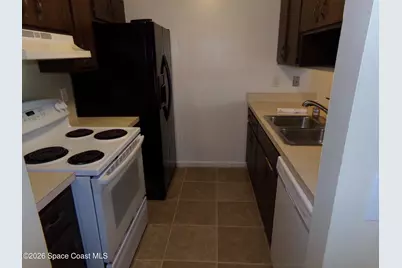 296 San Juan Circle #296, Melbourne, FL 32935 - Photo 5