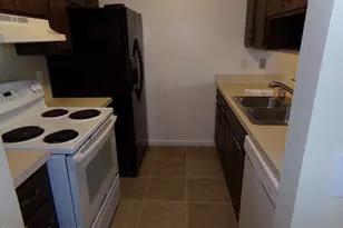 296 San Juan Cir, Melbourne, FL 32935 - Photo 5