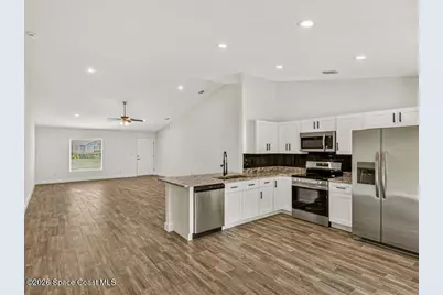 640 Roth Court SE, Palm Bay, FL 32909 - Photo 5