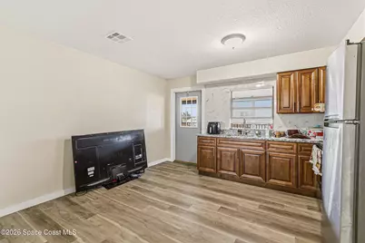 565 Jackson Avenue, Satellite Beach, FL 32937 - Photo 9