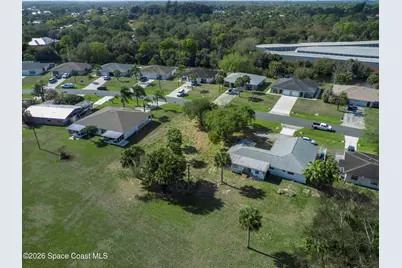 358 S Wimbrow Drive, Sebastian, FL 32958 - Photo 15