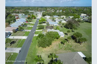 358 S Wimbrow Drive, Sebastian, FL 32958 - Photo 5