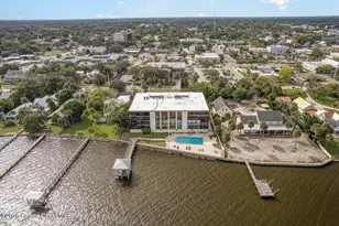 525 Indian River Ave SE, Titusville, FL 32796 - Photo 5